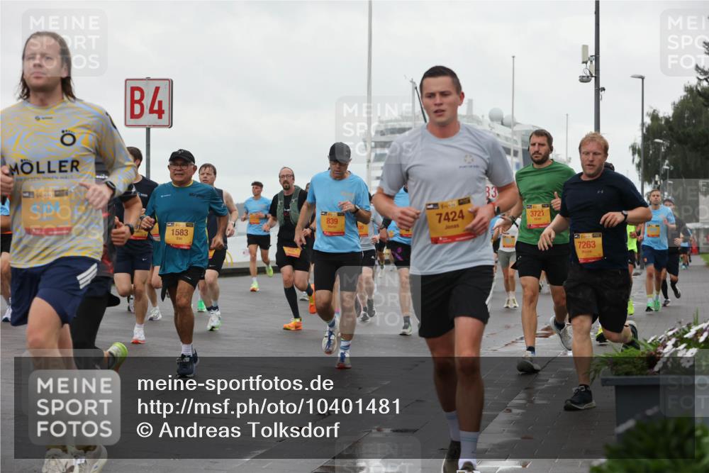 13.09.2026 - Kiel Lauf Andreas Tolksdorf http://msf.ph/oto/10401481 13.09.2026 10:59:37 Kiellinie 4, 4304, 1583, 839, 7424, 83, 3721, 39, 7263 meine-sportfotos.de
