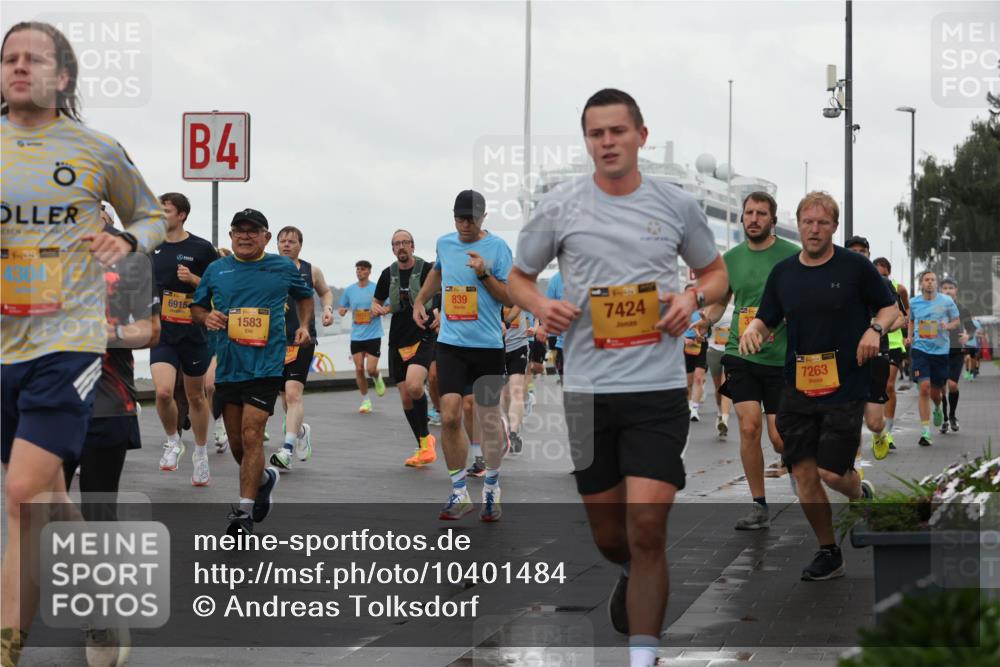 13.09.2026 - Kiel Lauf Andreas Tolksdorf http://msf.ph/oto/10401484 13.09.2026 10:59:38 Kiellinie 39, 4304, 4, 69154, 38, 1583, 839, 7424, 39, 7263 meine-sportfotos.de