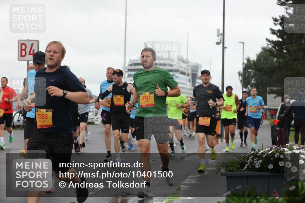 13.09.2026 - Kiel Lauf Andreas Tolksdorf http://msf.ph/oto/10401500 13.09.2026 10:59:39 Kiellinie 4, 38, 7263, 166, 988, 39, 3721, 9631 meine-sportfotos.de
