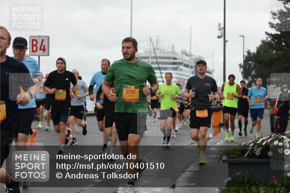 13.09.2026 - Kiel Lauf Andreas Tolksdorf http://msf.ph/oto/10401510 13.09.2026 10:59:39 Kiellinie 620, 4, 2395, 38, 3721, 9631 meine-sportfotos.de