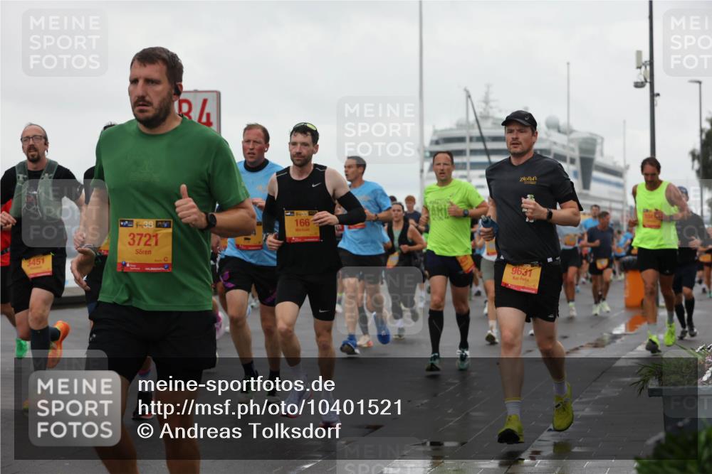 13.09.2026 - Kiel Lauf Andreas Tolksdorf http://msf.ph/oto/10401521 13.09.2026 10:59:40 Kiellinie 3451, 38, 3721, 39, 166, 9631 meine-sportfotos.de