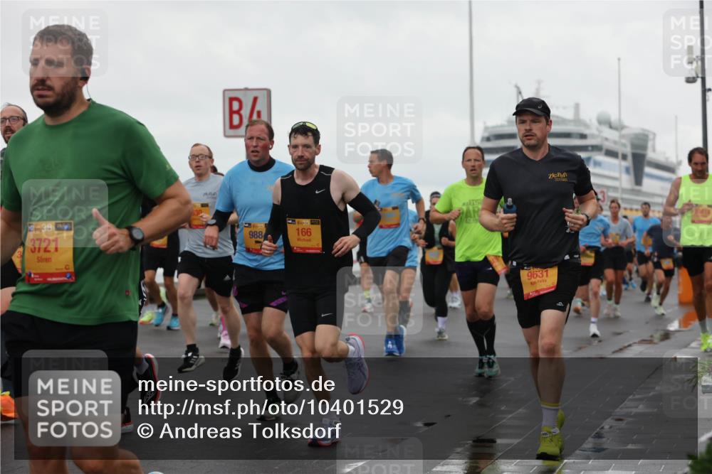 13.09.2026 - Kiel Lauf Andreas Tolksdorf http://msf.ph/oto/10401529 13.09.2026 10:59:41 Kiellinie 2, 38, 3721, 630, 3, 988, 1, 38, 166, 9631, 10416 meine-sportfotos.de