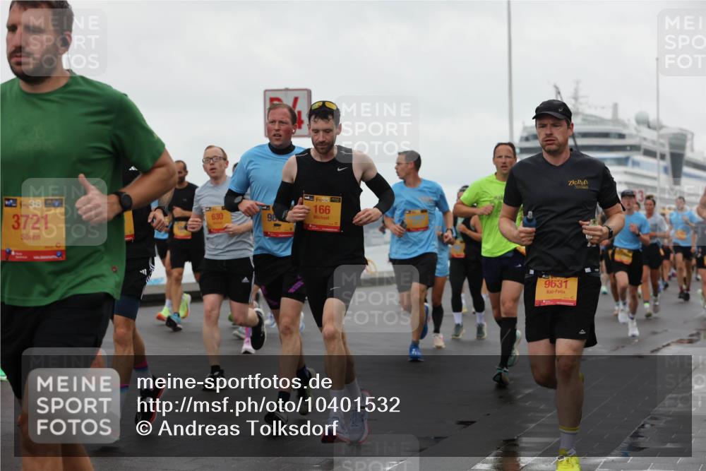 13.09.2026 - Kiel Lauf Andreas Tolksdorf http://msf.ph/oto/10401532 13.09.2026 10:59:41 Kiellinie 1, 38, 3721, 630, 98, 38, 166, 9631 meine-sportfotos.de
