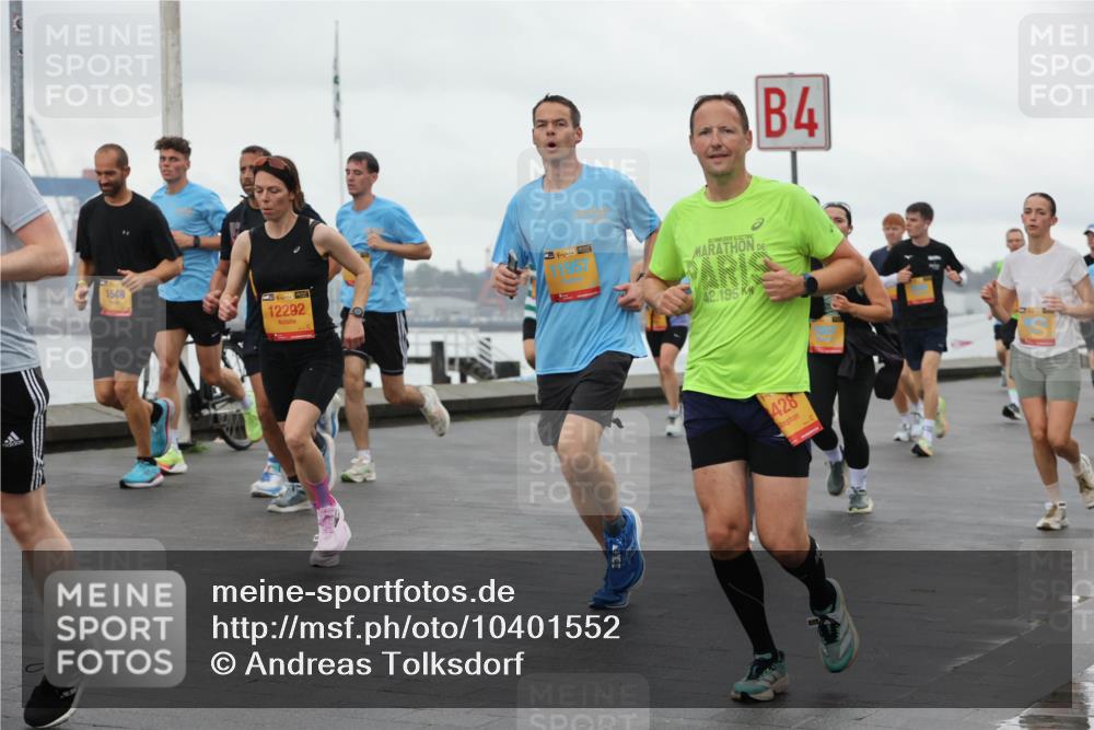 13.09.2026 - Kiel Lauf Andreas Tolksdorf http://msf.ph/oto/10401552 13.09.2026 10:59:43 Kiellinie 1548, 12292, 38, 1957, 42, 195, 428, 4 meine-sportfotos.de