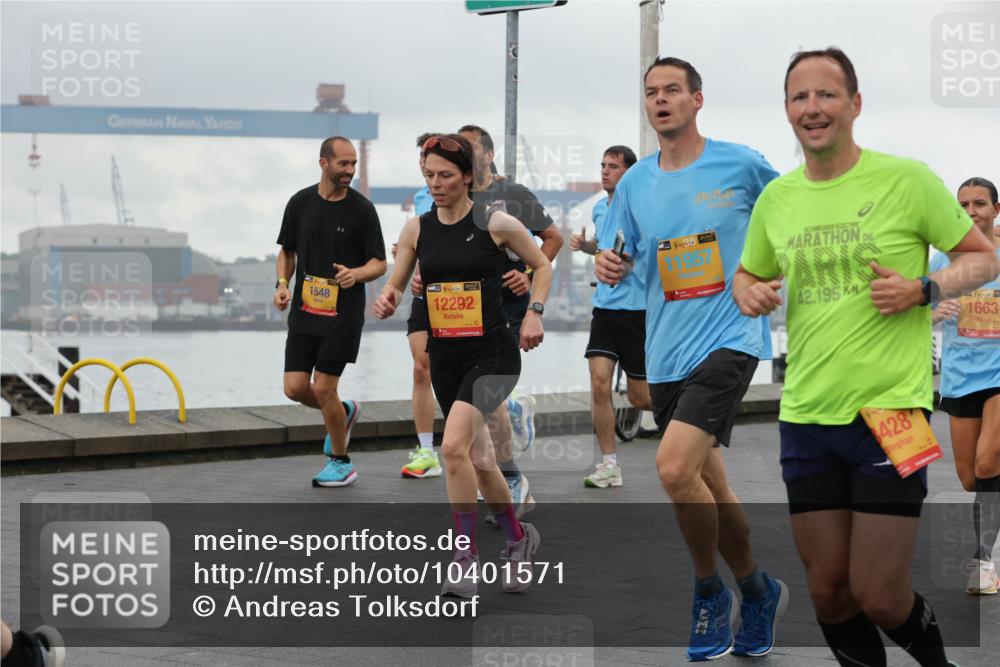 13.09.2026 - Kiel Lauf Andreas Tolksdorf http://msf.ph/oto/10401571 13.09.2026 10:59:43 Kiellinie 1548, 38, 12292, 38, 11957, 42, 195, 38, 1663, 428 meine-sportfotos.de
