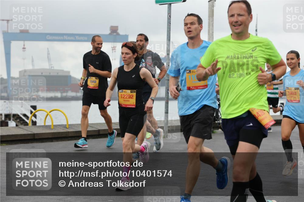13.09.2026 - Kiel Lauf Andreas Tolksdorf http://msf.ph/oto/10401574 13.09.2026 10:59:44 Kiellinie 1548, 31, 38, 12292, 42, 196, 8428, 38, 1663 meine-sportfotos.de