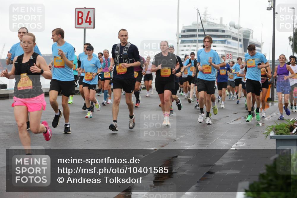 13.09.2026 - Kiel Lauf Andreas Tolksdorf http://msf.ph/oto/10401585 13.09.2026 10:59:54 Kiellinie 4, 139, 102, 5364, 9754, 251, 448, 3043, 3 meine-sportfotos.de