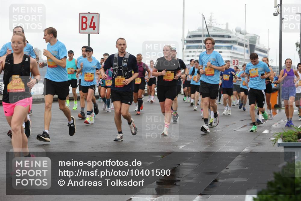 13.09.2026 - Kiel Lauf Andreas Tolksdorf http://msf.ph/oto/10401590 13.09.2026 10:59:55 Kiellinie 38, 102, 4, 448, 5364, 2517, 9754, 3043, 3 meine-sportfotos.de