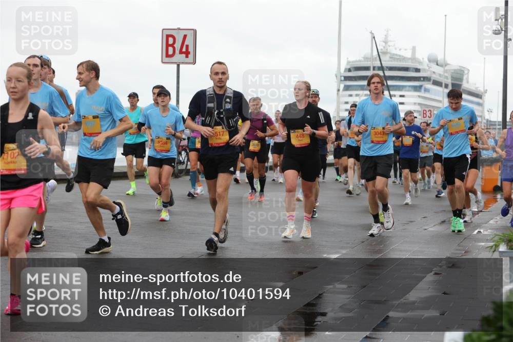 13.09.2026 - Kiel Lauf Andreas Tolksdorf http://msf.ph/oto/10401594 13.09.2026 10:59:55 Kiellinie 1, 39, 102, 1597, 4, 517, 53645, 3610, 448, 3043, 3 meine-sportfotos.de