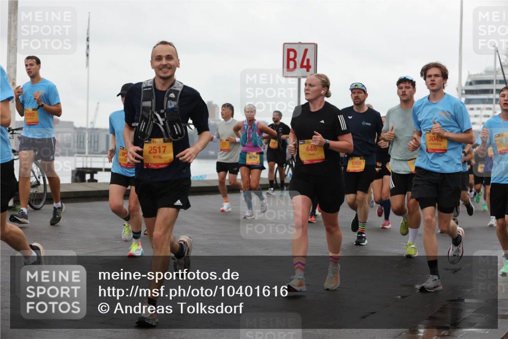 13.09.2026 - Kiel Lauf Andreas Tolksdorf http://msf.ph/oto/10401616 13.09.2026 10:59:56 Kiellinie 7093, 38, 275, 2517, 4, 448, 9754, 1068, 3043 meine-sportfotos.de