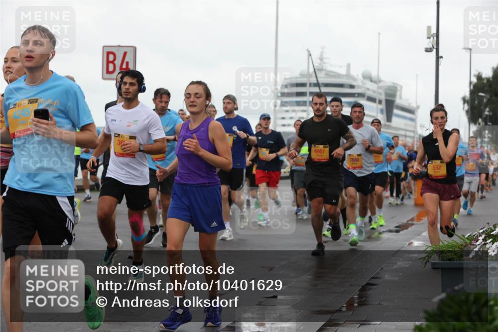13.09.2026 - Kiel Lauf Andreas Tolksdorf http://msf.ph/oto/10401629 13.09.2026 10:59:58 Kiellinie 1, 39, 4245, 36, 38, 6907, 7680, 34, 552 meine-sportfotos.de