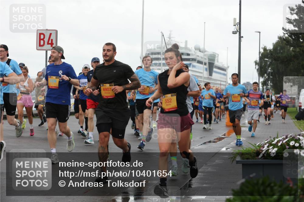 13.09.2026 - Kiel Lauf Andreas Tolksdorf http://msf.ph/oto/10401654 13.09.2026 11:00:00 Kiellinie 4, 38, 6907, 38, 552, 6427 meine-sportfotos.de