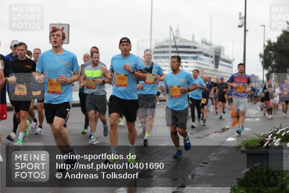 13.09.2026 - Kiel Lauf Andreas Tolksdorf http://msf.ph/oto/10401690 13.09.2026 11:00:02 Kiellinie 3860, 6217, 5550, 6427 meine-sportfotos.de