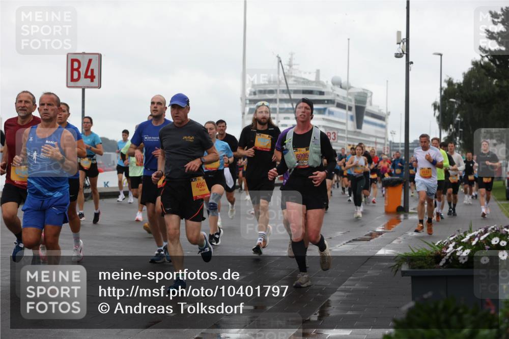 13.09.2026 - Kiel Lauf Andreas Tolksdorf http://msf.ph/oto/10401797 13.09.2026 11:00:09 Kiellinie 4, 4947, 39, 6095, 83, 9113 meine-sportfotos.de