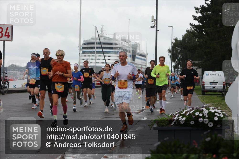 13.09.2026 - Kiel Lauf Andreas Tolksdorf http://msf.ph/oto/10401845 13.09.2026 11:00:12 Kiellinie 84, 9638, 1282, 38, 9113, 9482 meine-sportfotos.de