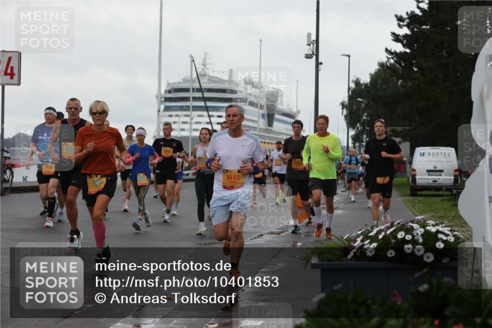 13.09.2026 - Kiel Lauf Andreas Tolksdorf http://msf.ph/oto/10401853 13.09.2026 11:00:12 Kiellinie 4, 9638, 38, 9113, 9482 meine-sportfotos.de