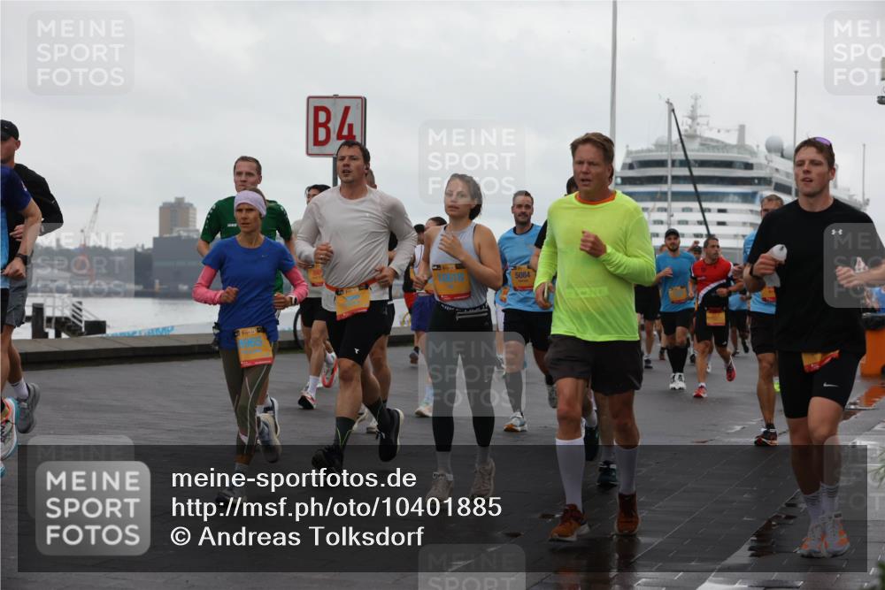 13.09.2026 - Kiel Lauf Andreas Tolksdorf http://msf.ph/oto/10401885 13.09.2026 11:00:15 Kiellinie 24, 39, 4, 39, 1, 39, 10618, 5084 meine-sportfotos.de