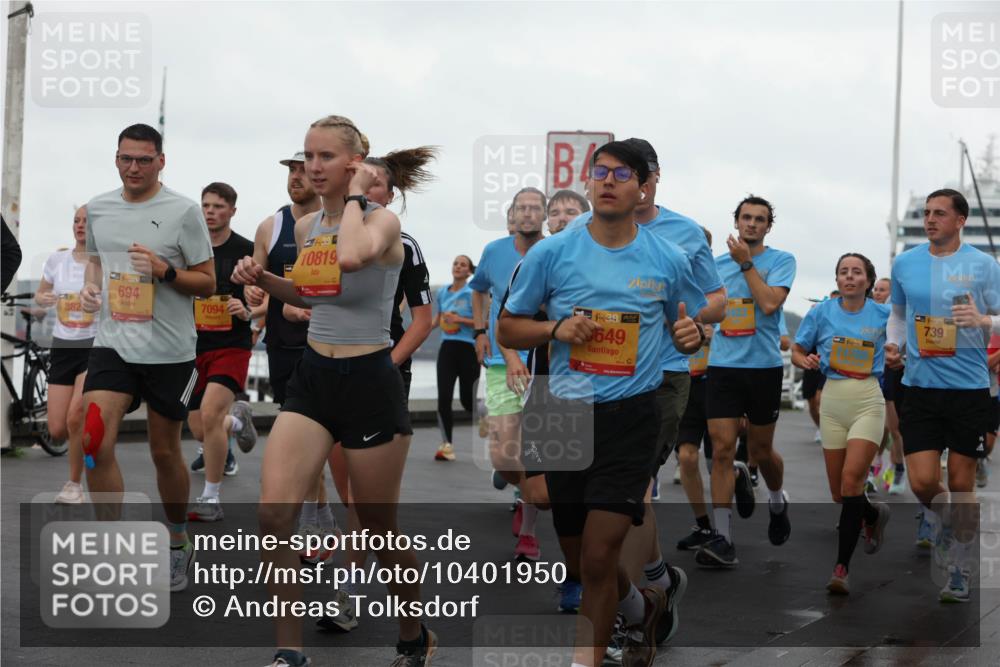 13.09.2026 - Kiel Lauf Andreas Tolksdorf http://msf.ph/oto/10401950 13.09.2026 11:00:35 Kiellinie 382, 39, 694, 7094, 39, 10819, 38, 649, 739 meine-sportfotos.de