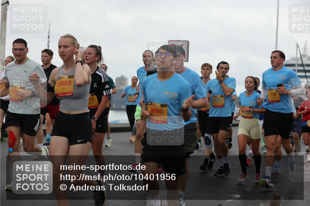 13.09.2026 - Kiel Lauf Andreas Tolksdorf http://msf.ph/oto/10401956 13.09.2026 11:00:35 Kiellinie 39, 69, 14, 3840, 10819, 17, 27, 39, 8649, 39, 739 meine-sportfotos.de