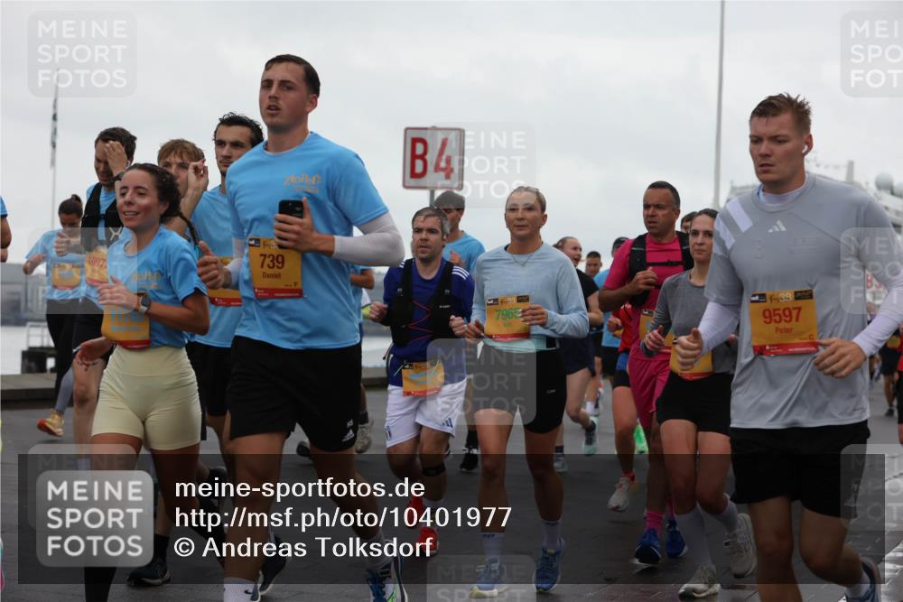 13.09.2026 - Kiel Lauf Andreas Tolksdorf http://msf.ph/oto/10401977 13.09.2026 11:00:37 Kiellinie 1097, 739, 4, 38, 7965, 4, 38, 7, 9597 meine-sportfotos.de
