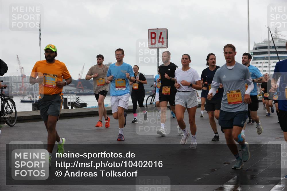 13.09.2026 - Kiel Lauf Andreas Tolksdorf http://msf.ph/oto/10402016 13.09.2026 11:00:43 Kiellinie 139, 4, 1394, 5494, 11811 meine-sportfotos.de