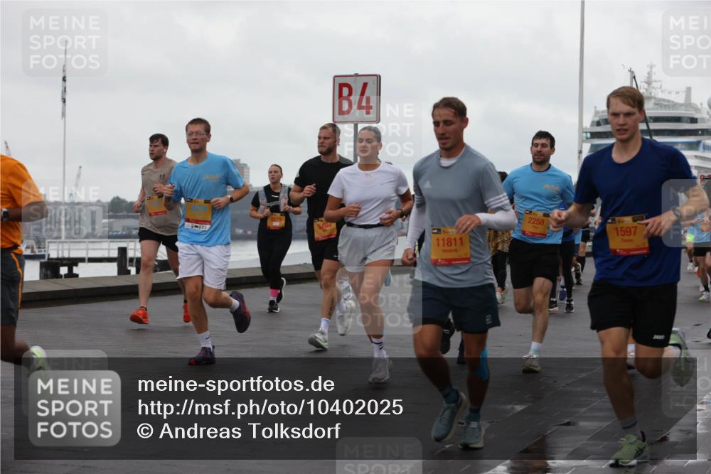 13.09.2026 - Kiel Lauf Andreas Tolksdorf http://msf.ph/oto/10402025 13.09.2026 11:00:44 Kiellinie 8278, 4, 11811, 2258, 1597 meine-sportfotos.de
