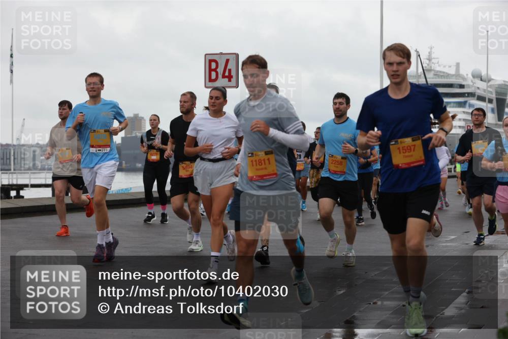 13.09.2026 - Kiel Lauf Andreas Tolksdorf http://msf.ph/oto/10402030 13.09.2026 11:00:44 Kiellinie 8278, 4, 5494, 11811, 39, 39, 1597, 29, 2258 meine-sportfotos.de