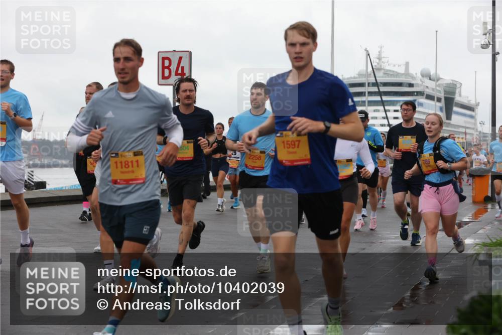 13.09.2026 - Kiel Lauf Andreas Tolksdorf http://msf.ph/oto/10402039 13.09.2026 11:00:44 Kiellinie 4, 11811, 504, 29, 10, 81, 38, 2258, 1597, 39, 786 meine-sportfotos.de