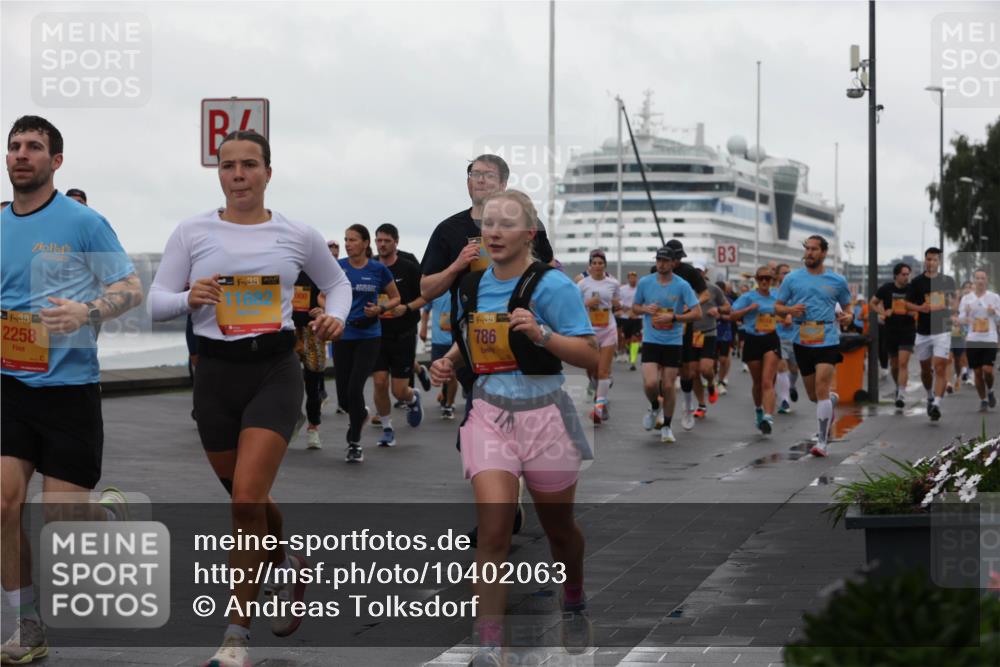 13.09.2026 - Kiel Lauf Andreas Tolksdorf http://msf.ph/oto/10402063 13.09.2026 11:00:45 Kiellinie 39, 2258, 9, 38, 39, 786, 3 meine-sportfotos.de