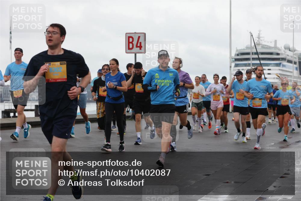 13.09.2026 - Kiel Lauf Andreas Tolksdorf http://msf.ph/oto/10402087 13.09.2026 11:00:47 Kiellinie 5743, 1, 39, 8302, 4, 3255, 976, 5514 meine-sportfotos.de