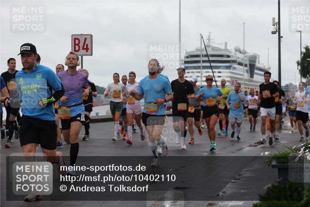 13.09.2026 - Kiel Lauf Andreas Tolksdorf http://msf.ph/oto/10402110 13.09.2026 11:00:48 Kiellinie 4, 10985, 9583, 976, 5514, 3 meine-sportfotos.de
