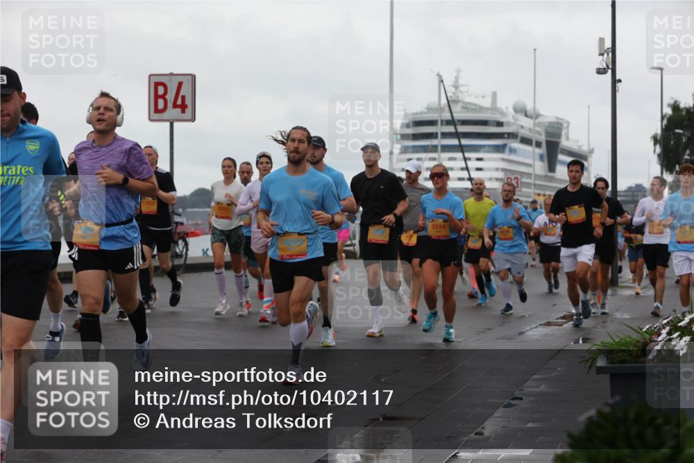 13.09.2026 - Kiel Lauf Andreas Tolksdorf http://msf.ph/oto/10402117 13.09.2026 11:00:48 Kiellinie 4, 12002, 5514, 2318, 4176, 1410 meine-sportfotos.de