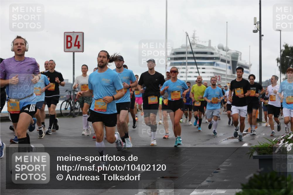 13.09.2026 - Kiel Lauf Andreas Tolksdorf http://msf.ph/oto/10402120 13.09.2026 11:00:49 Kiellinie 4, 9583, 5514, 83, 2318, 1410 meine-sportfotos.de