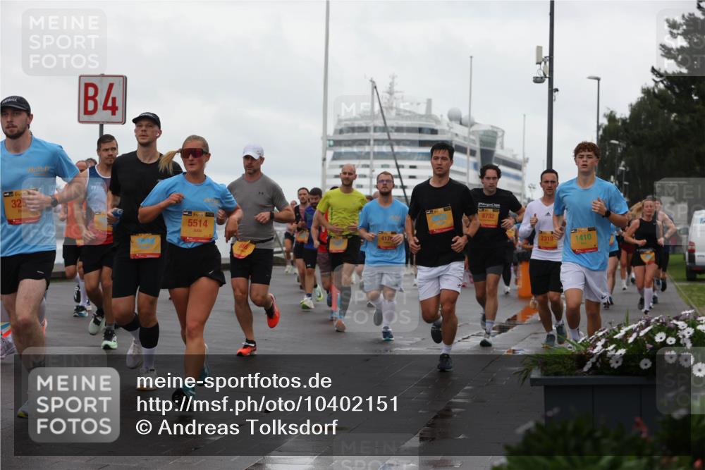 13.09.2026 - Kiel Lauf Andreas Tolksdorf http://msf.ph/oto/10402151 13.09.2026 11:00:50 Kiellinie 4, 38, 325, 14, 38, 5514, 417, 8732, 12, 39, 2318, 1410 meine-sportfotos.de