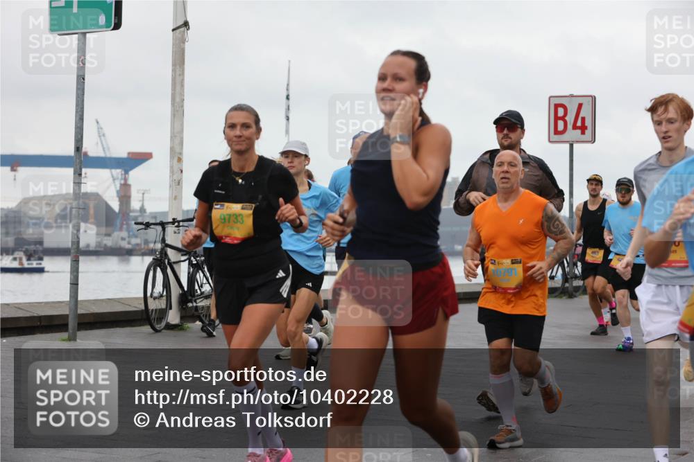 13.09.2026 - Kiel Lauf Andreas Tolksdorf http://msf.ph/oto/10402228 13.09.2026 11:01:02 Kiellinie 9733, 39, 0791, 4 meine-sportfotos.de
