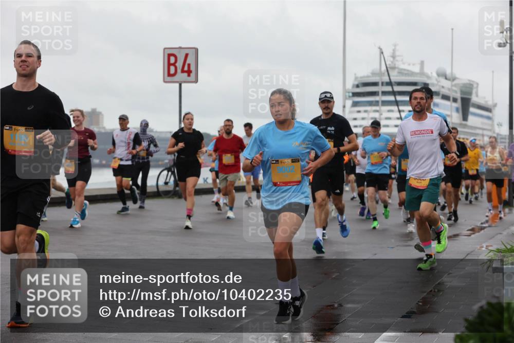 13.09.2026 - Kiel Lauf Andreas Tolksdorf http://msf.ph/oto/10402235 13.09.2026 11:01:06 Kiellinie 38, 1195, 4, 38, 9002, 5502 meine-sportfotos.de