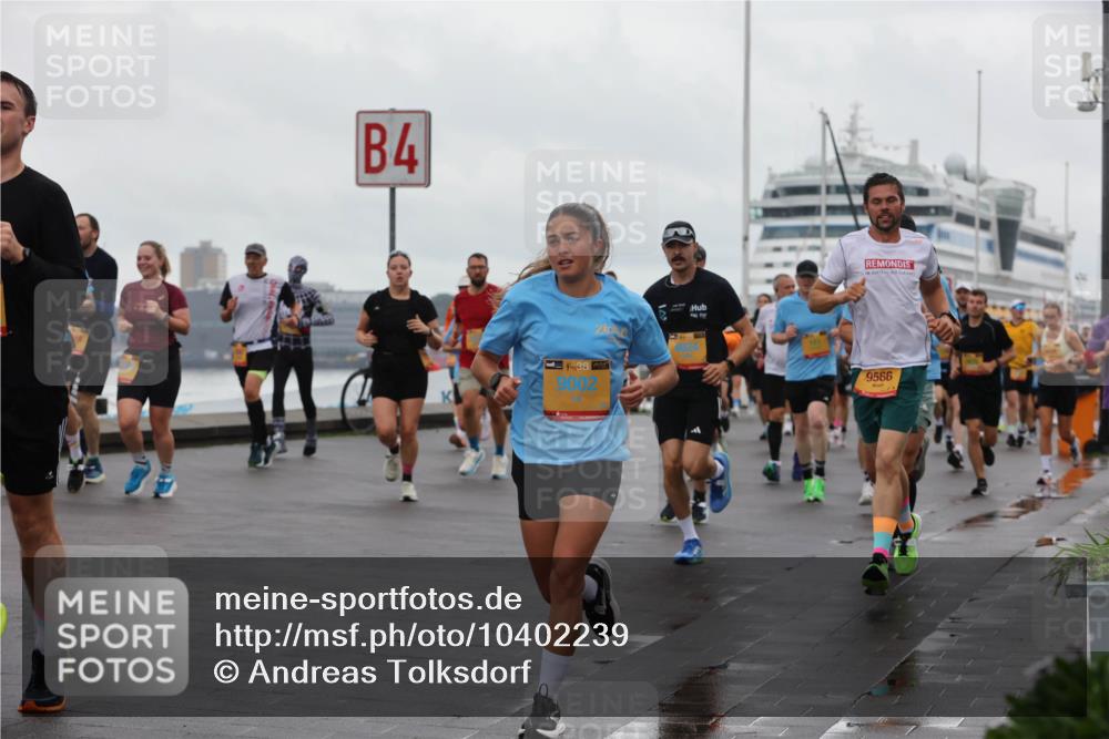13.09.2026 - Kiel Lauf Andreas Tolksdorf http://msf.ph/oto/10402239 13.09.2026 11:01:06 Kiellinie 4, 38, 9002, 9566 meine-sportfotos.de