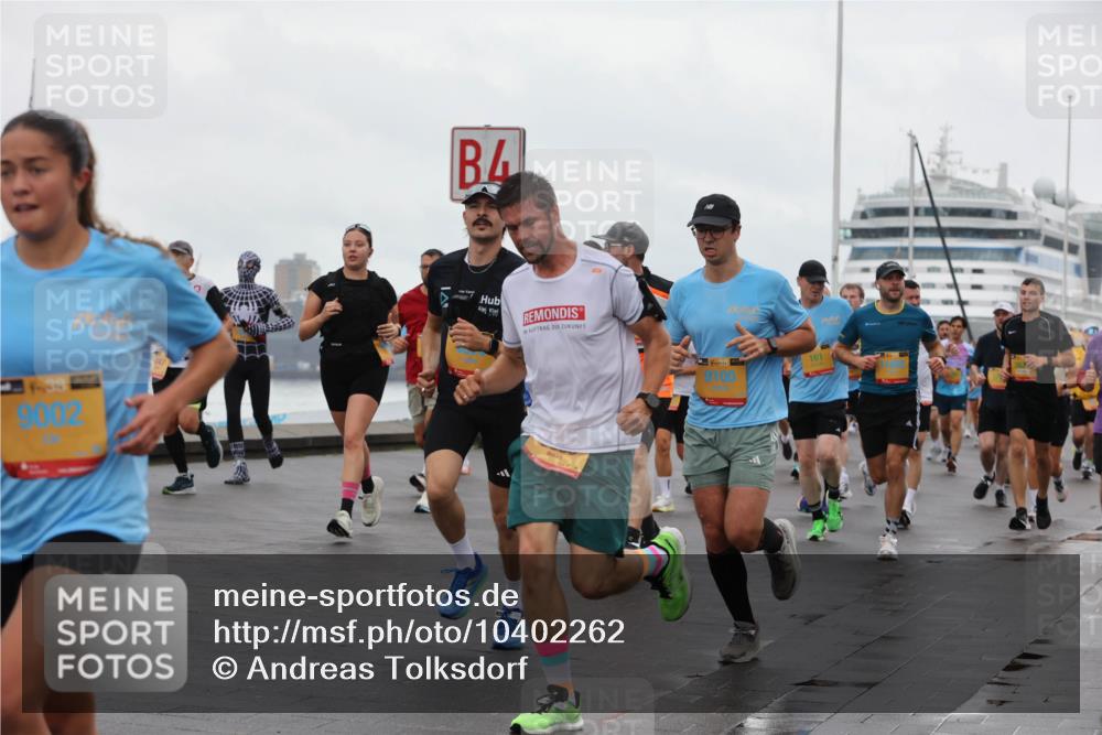 13.09.2026 - Kiel Lauf Andreas Tolksdorf http://msf.ph/oto/10402262 13.09.2026 11:01:08 Kiellinie 9002, 4, 38, 9100, 161 meine-sportfotos.de