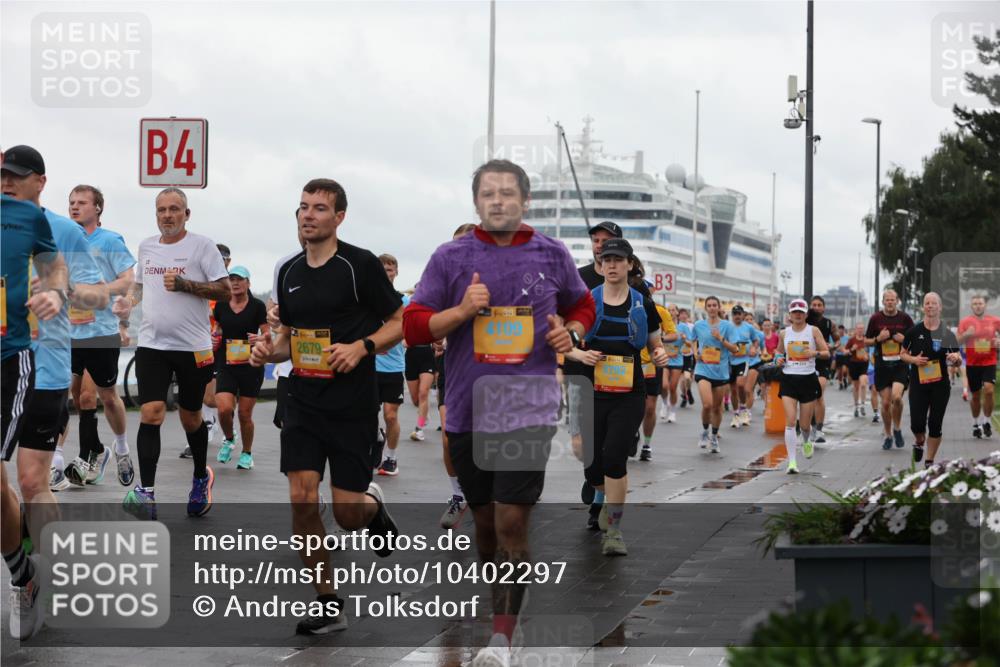 13.09.2026 - Kiel Lauf Andreas Tolksdorf http://msf.ph/oto/10402297 13.09.2026 11:01:11 Kiellinie 4, 2679, 1, 3865, 4109, 3 meine-sportfotos.de