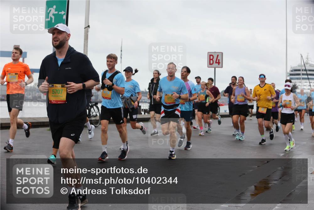 13.09.2026 - Kiel Lauf Andreas Tolksdorf http://msf.ph/oto/10402344 13.09.2026 11:01:15 Kiellinie 6743, 1, 38, 5707, 375, 4 meine-sportfotos.de