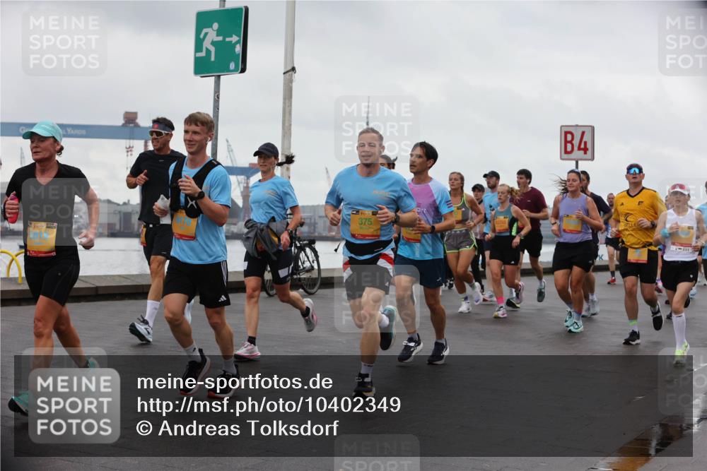 13.09.2026 - Kiel Lauf Andreas Tolksdorf http://msf.ph/oto/10402349 13.09.2026 11:01:15 Kiellinie 3 meine-sportfotos.de