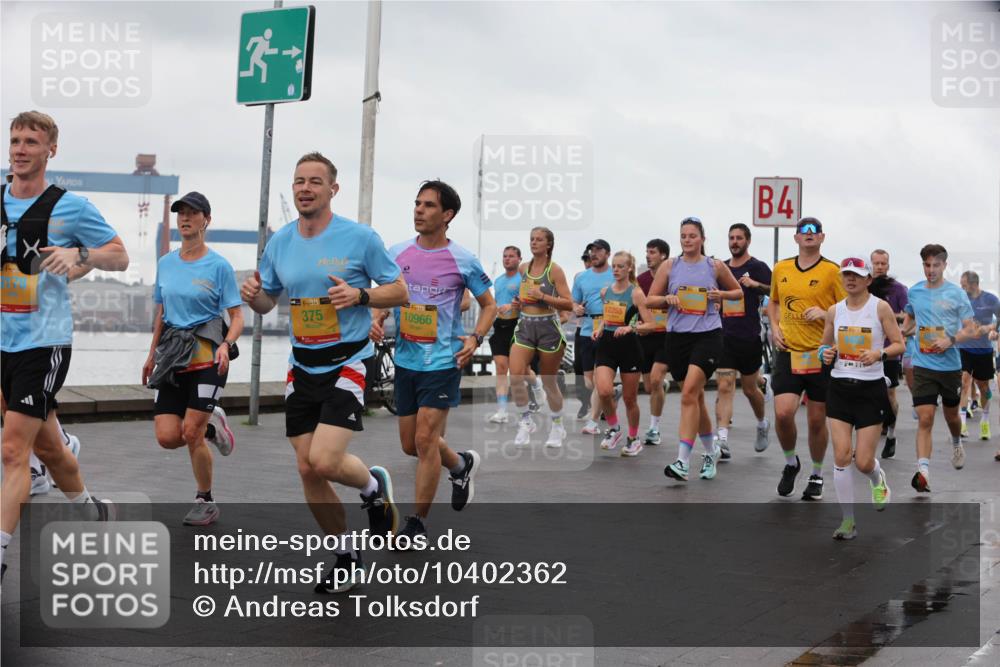13.09.2026 - Kiel Lauf Andreas Tolksdorf http://msf.ph/oto/10402362 13.09.2026 11:01:16 Kiellinie 3, 39, 375, 10966, 12255, 4 meine-sportfotos.de