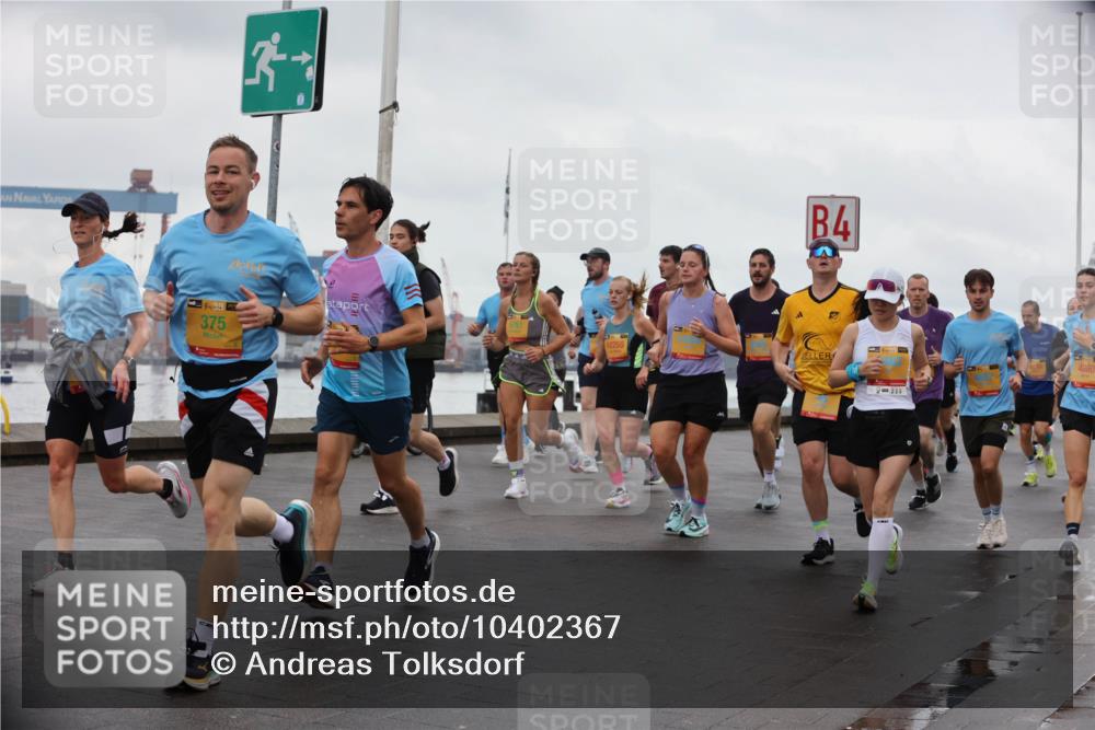13.09.2026 - Kiel Lauf Andreas Tolksdorf http://msf.ph/oto/10402367 13.09.2026 11:01:16 Kiellinie 38, 375, 4, 12255, 1670, 4860 meine-sportfotos.de