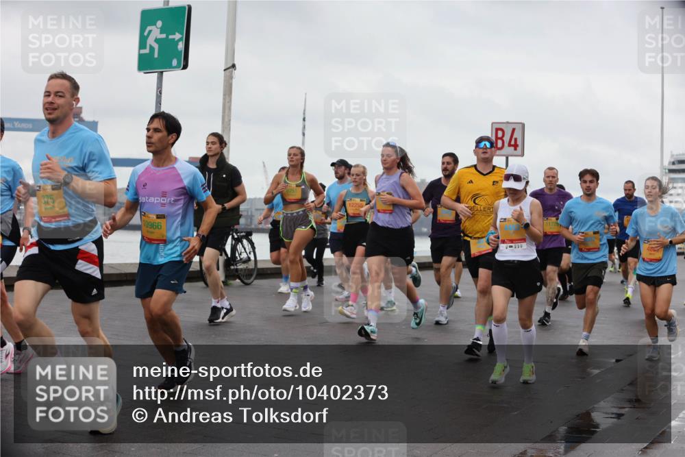 13.09.2026 - Kiel Lauf Andreas Tolksdorf http://msf.ph/oto/10402373 13.09.2026 11:01:16 Kiellinie 375, 39, 10966, 6751, 12255, 4, 11728, 48, 1 meine-sportfotos.de