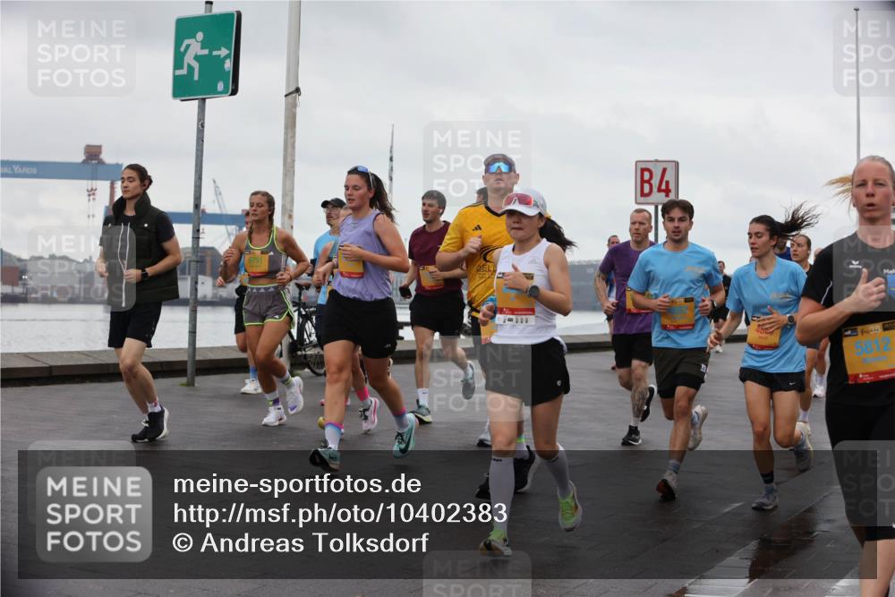 13.09.2026 - Kiel Lauf Andreas Tolksdorf http://msf.ph/oto/10402383 13.09.2026 11:01:17 Kiellinie 6751, 800, 7, 4, 41, 38, 5812 meine-sportfotos.de