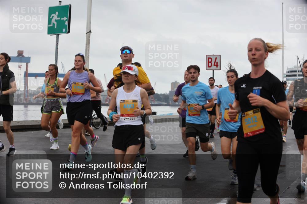 13.09.2026 - Kiel Lauf Andreas Tolksdorf http://msf.ph/oto/10402392 13.09.2026 11:01:17 Kiellinie 3, 3, 4, 38, 4, 6, 38, 4, 5812 meine-sportfotos.de