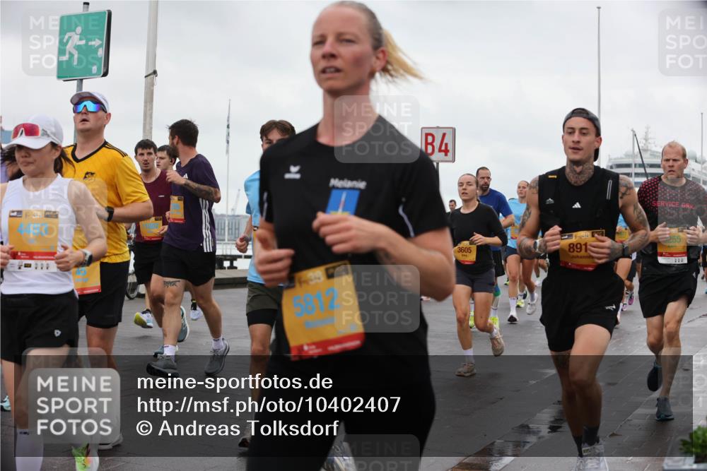 13.09.2026 - Kiel Lauf Andreas Tolksdorf http://msf.ph/oto/10402407 13.09.2026 11:01:18 Kiellinie 4483, 5812, 4, 3605, 4, 39, 891, 255, 009 meine-sportfotos.de