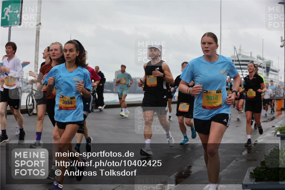 13.09.2026 - Kiel Lauf Andreas Tolksdorf http://msf.ph/oto/10402425 13.09.2026 11:01:25 Kiellinie 38, 9918, 1, 38, 3934, 5325 meine-sportfotos.de