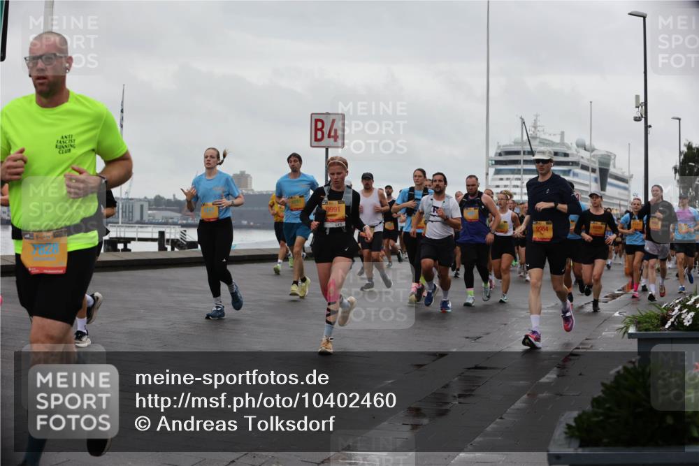 13.09.2026 - Kiel Lauf Andreas Tolksdorf http://msf.ph/oto/10402460 13.09.2026 11:01:29 Kiellinie 4, 6281, 9991, 9964 meine-sportfotos.de
