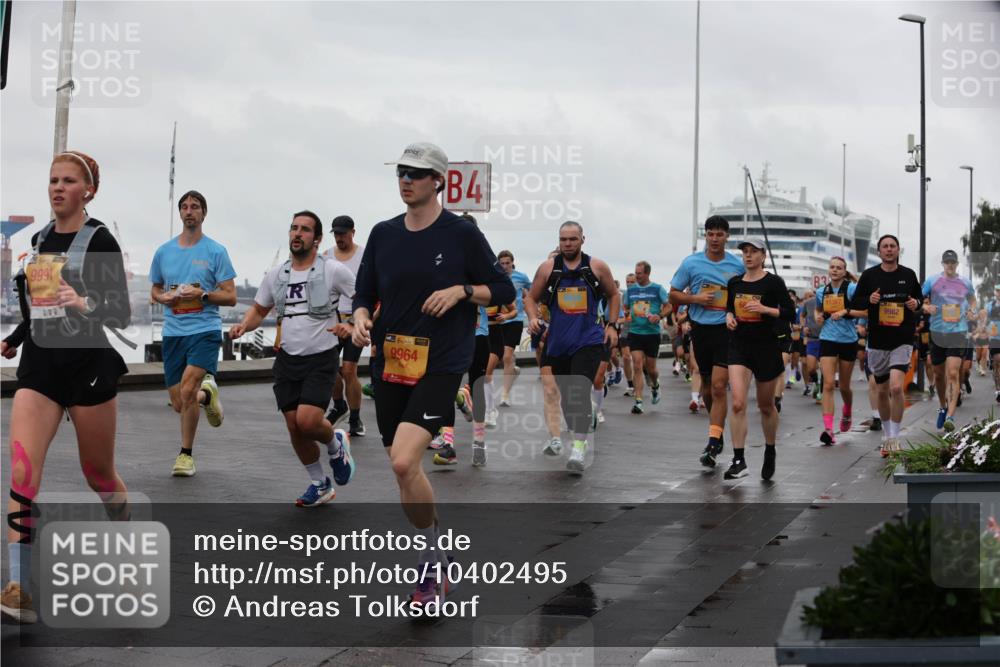 13.09.2026 - Kiel Lauf Andreas Tolksdorf http://msf.ph/oto/10402495 13.09.2026 11:01:31 Kiellinie 1, 4 meine-sportfotos.de